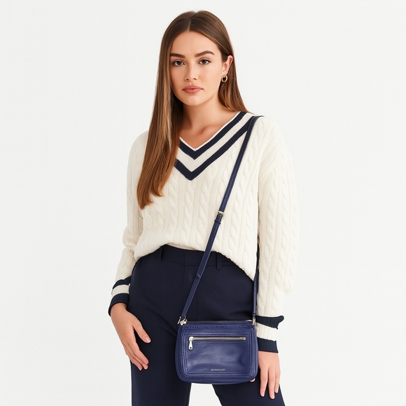Lauren Ralph Lauren Handbags - Lauren Ralph Lauren Purple Shoulder Zipped Pockets Adjustable Strap Bag Purse